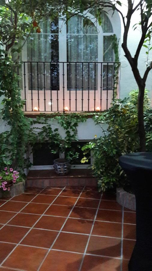 Hostal Restaurante Pacos Herrera del Duque Bagian luar foto